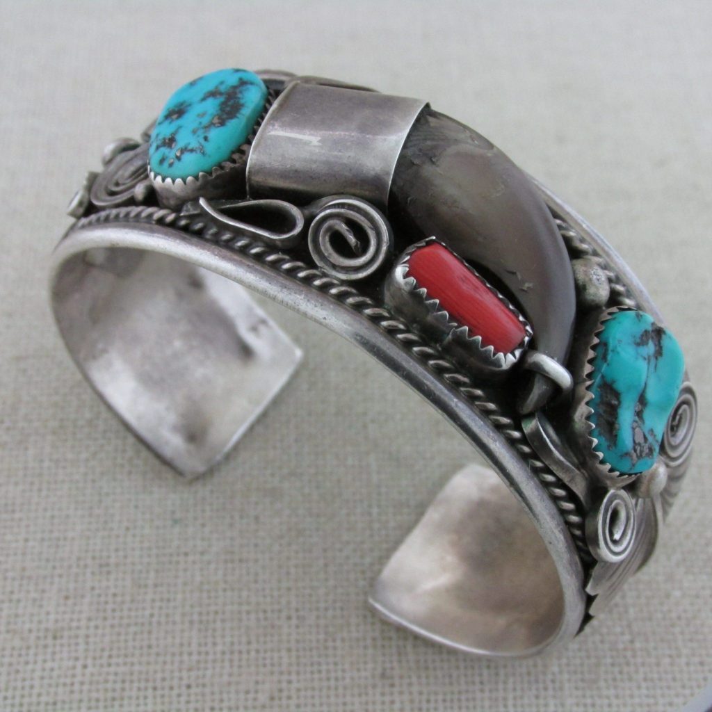 Mike Thomas Jr. Navajo Bear Claw Cuff Bracelet