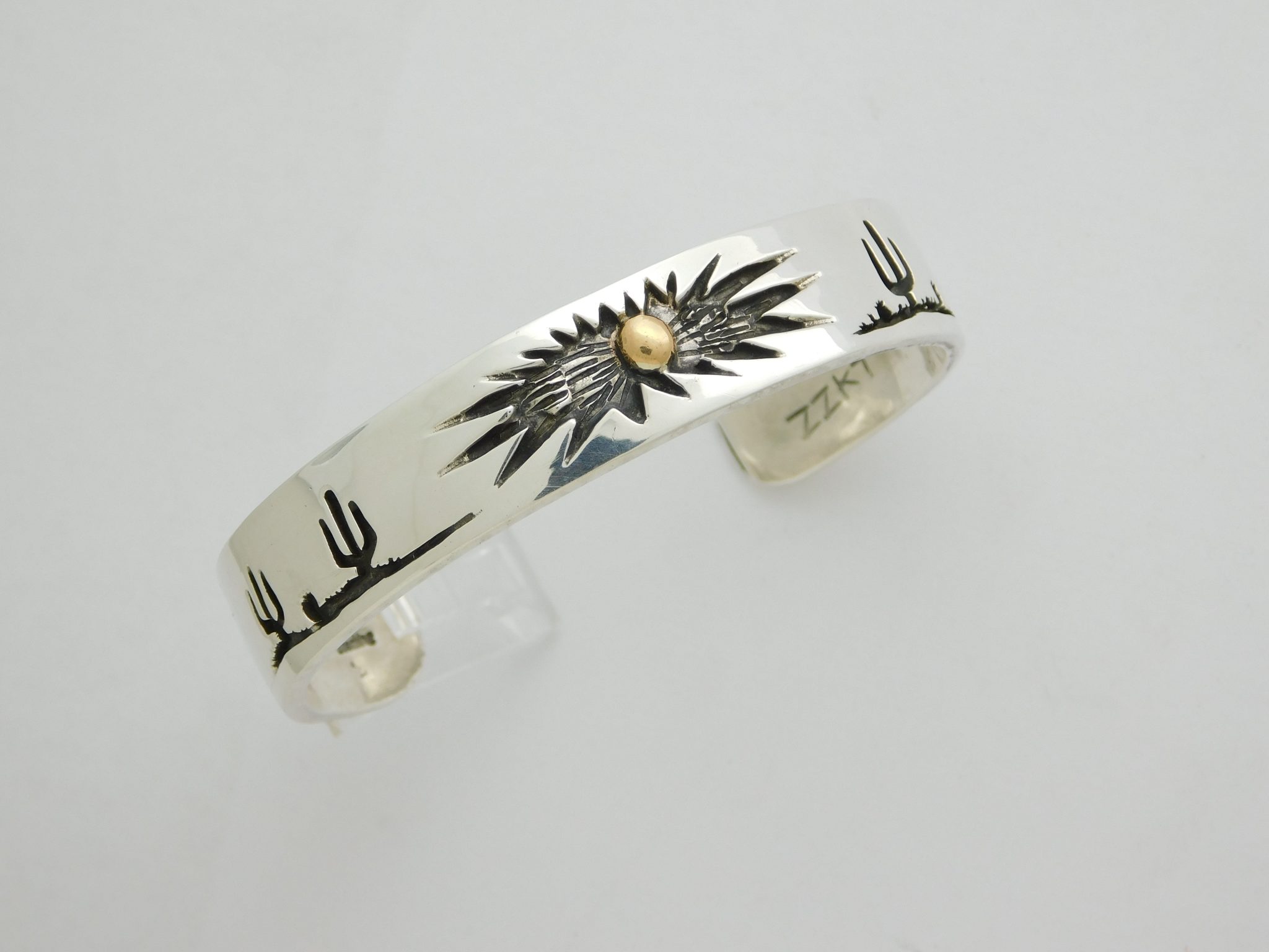 😥 SOLD - JAMES FENDENHEIM Tohono O'odham Desert Landscape Sterling Silver  Bracelet with 22kt. Gold Sun