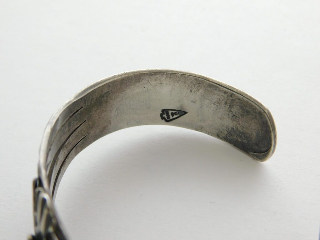 Antique Vintage Retro Silver Boomerang Dart Curved Hook Bracelet