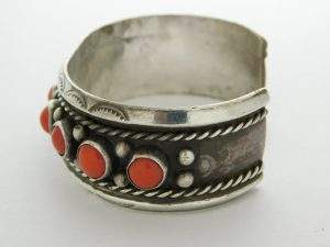 Side view of NAVAJO Stamped Sterling Silver and Mediterranean Coral Bracelet Size 6-3/8