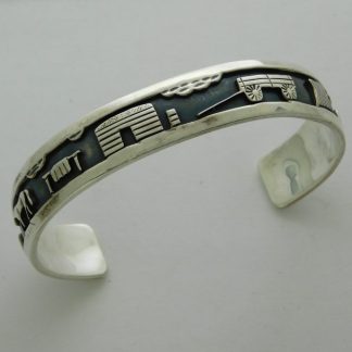 ROLAND H. BEGAY Navajo Sterling Silver Storyteller Bracelet Size 6-7/8