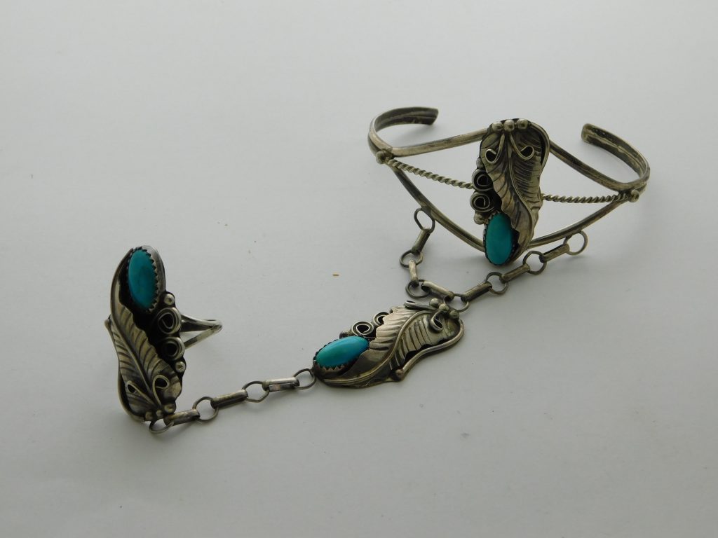 Vintage Boho Slave Bracelet with Chain and Rings – Vintarust