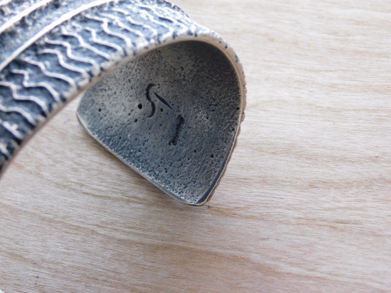 TUCSON INDIAN JEWELRY | STEWART BILLIE Navajo Tufa Cuff