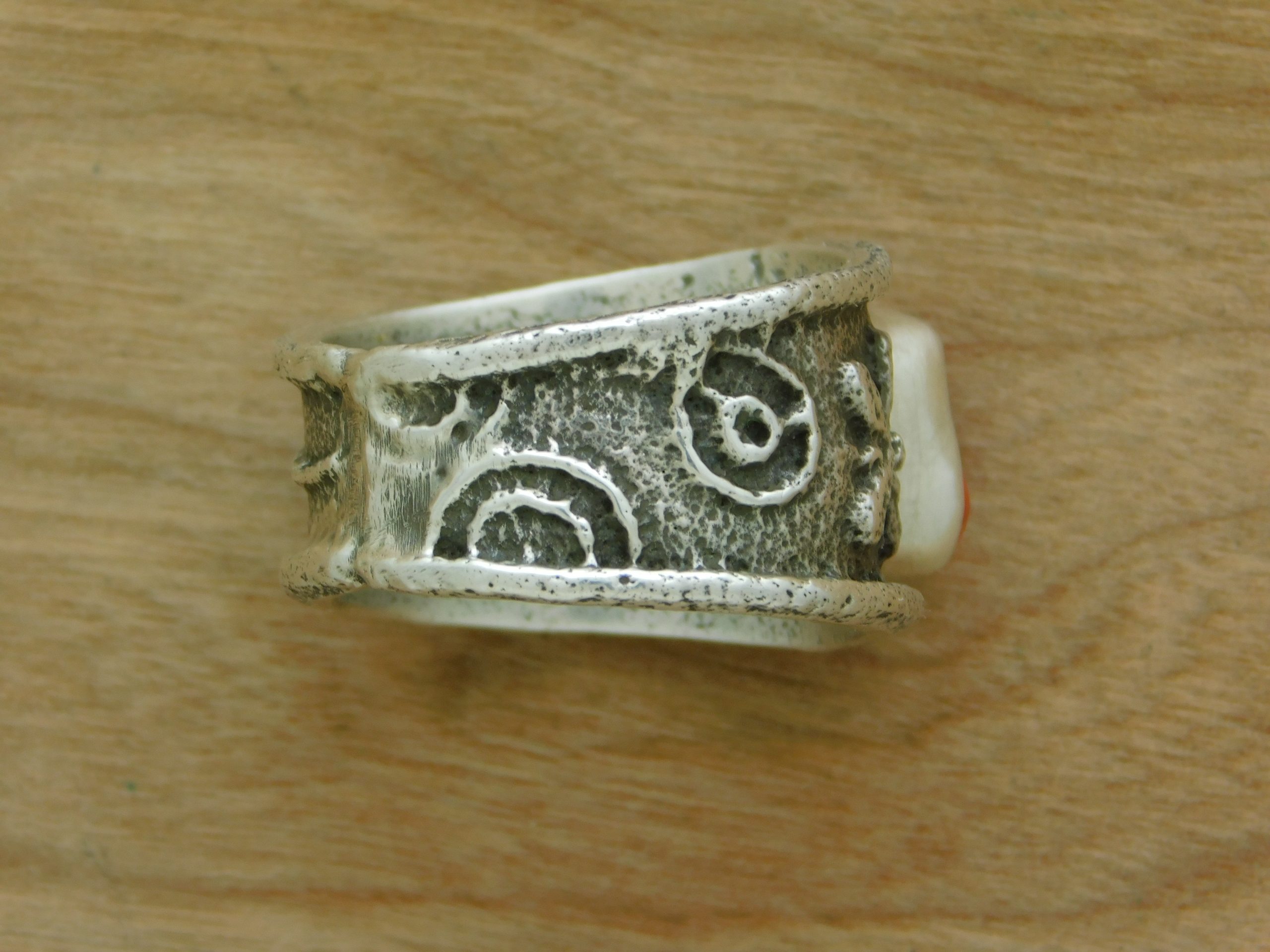 Side Cordell Pajarito Kewa Coral Ring