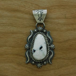 RRay Delgarito Navajo Pendant