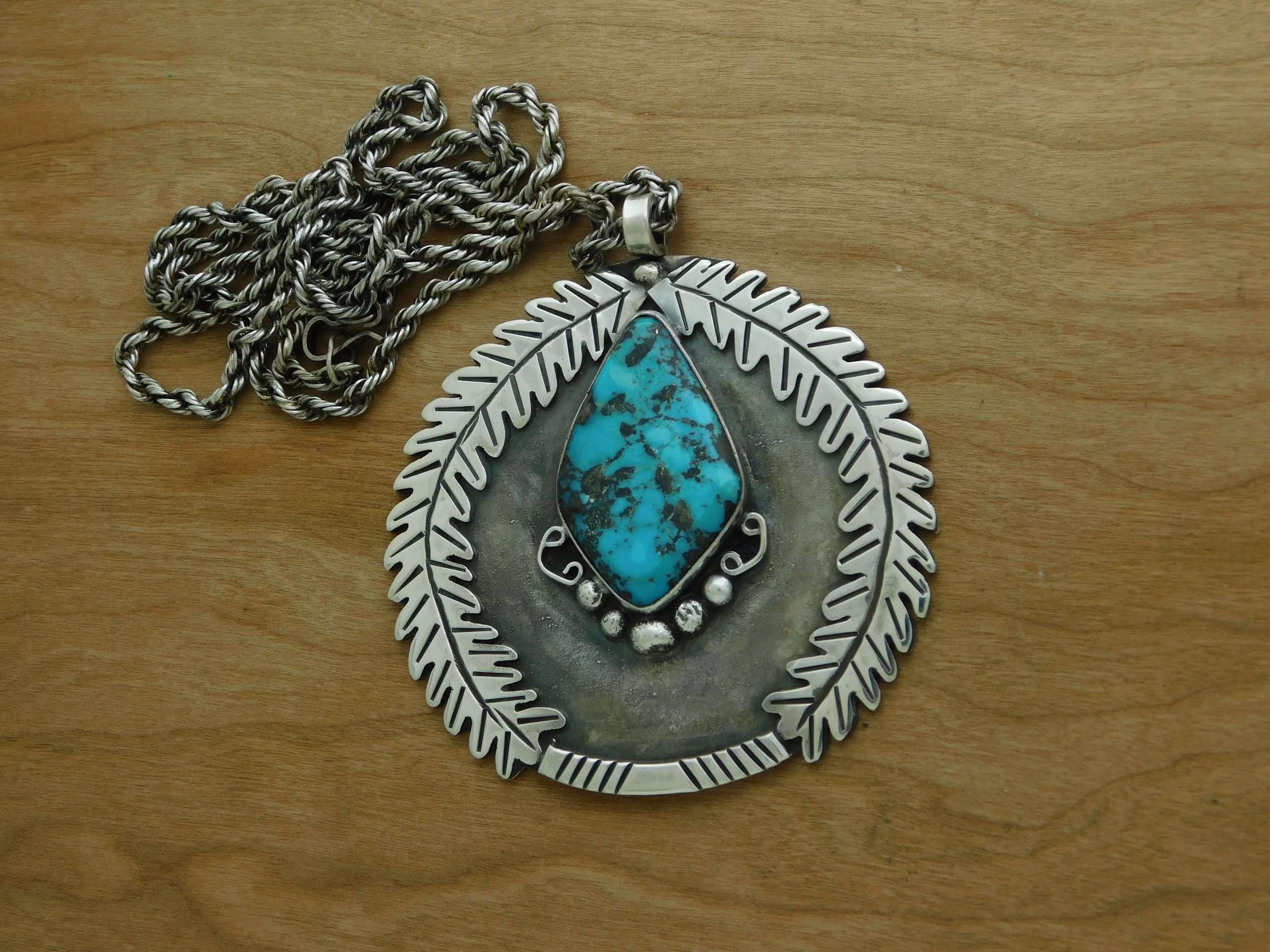 FRANCIS VEGA & GIL RAMO Pendant