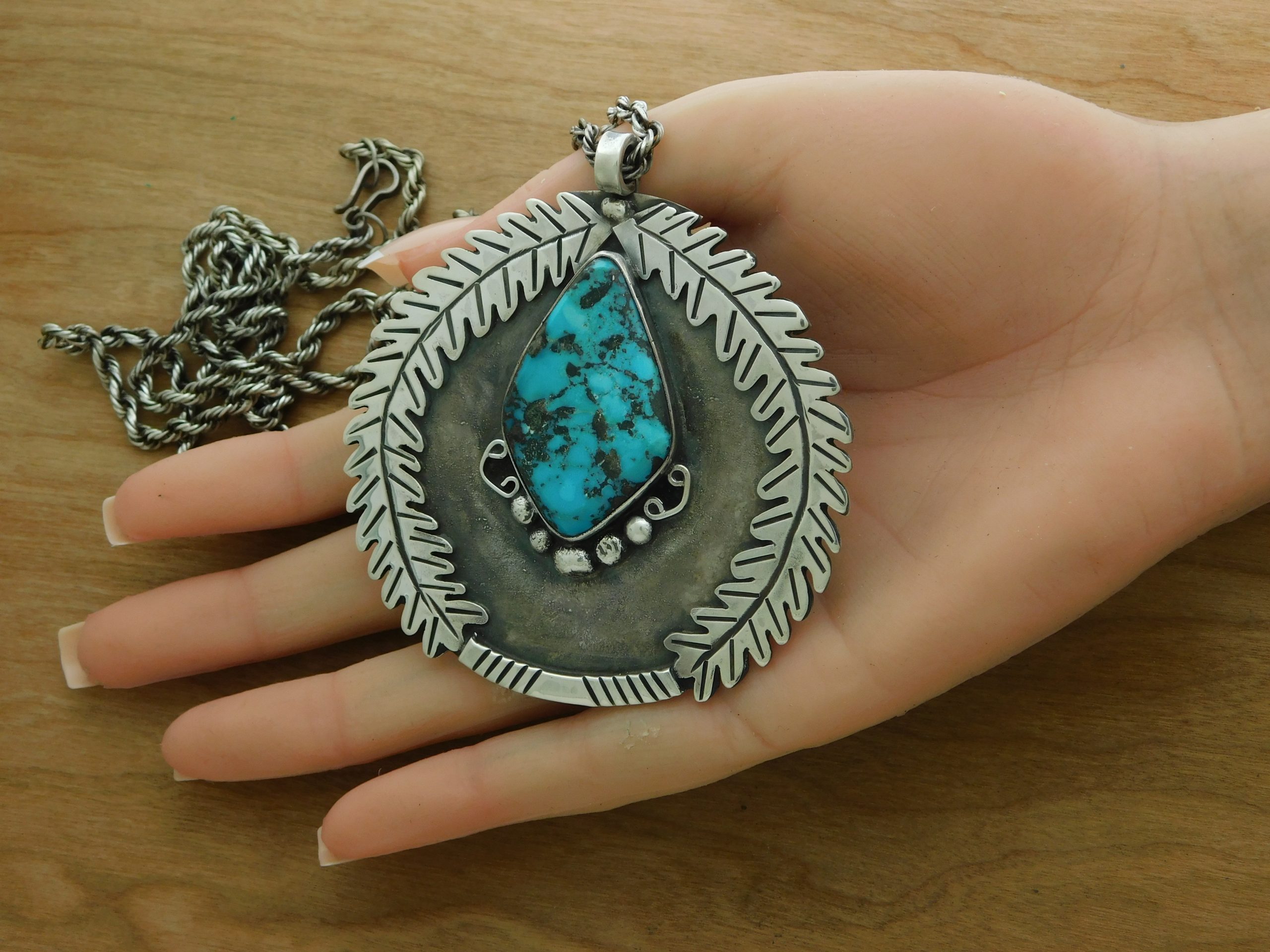 FRANCIS VEGA & GIL RAMO Pendant - Image 2